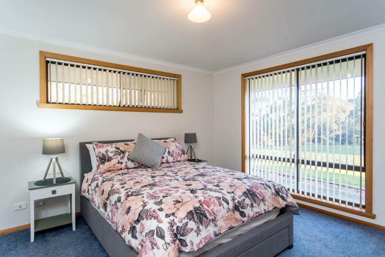 Acton Park Holiday Units Exterior photo